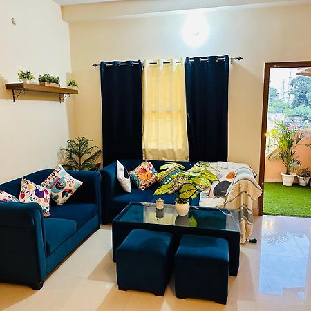 Zoomstay - 3Bhk Apartments Varanasi Bagian luar foto