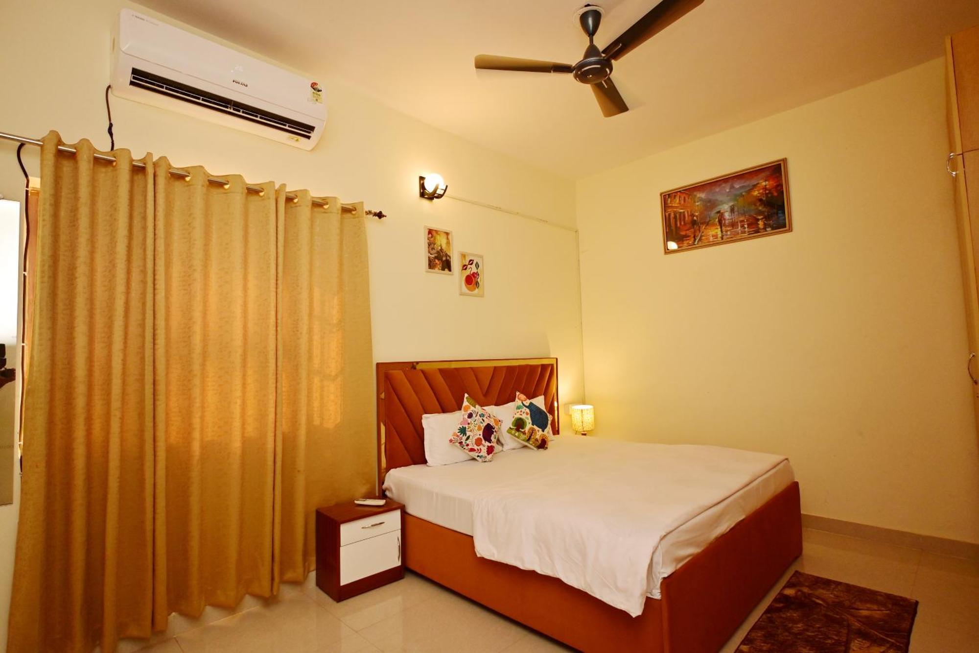 Zoomstay - 3Bhk Apartments Varanasi Bagian luar foto