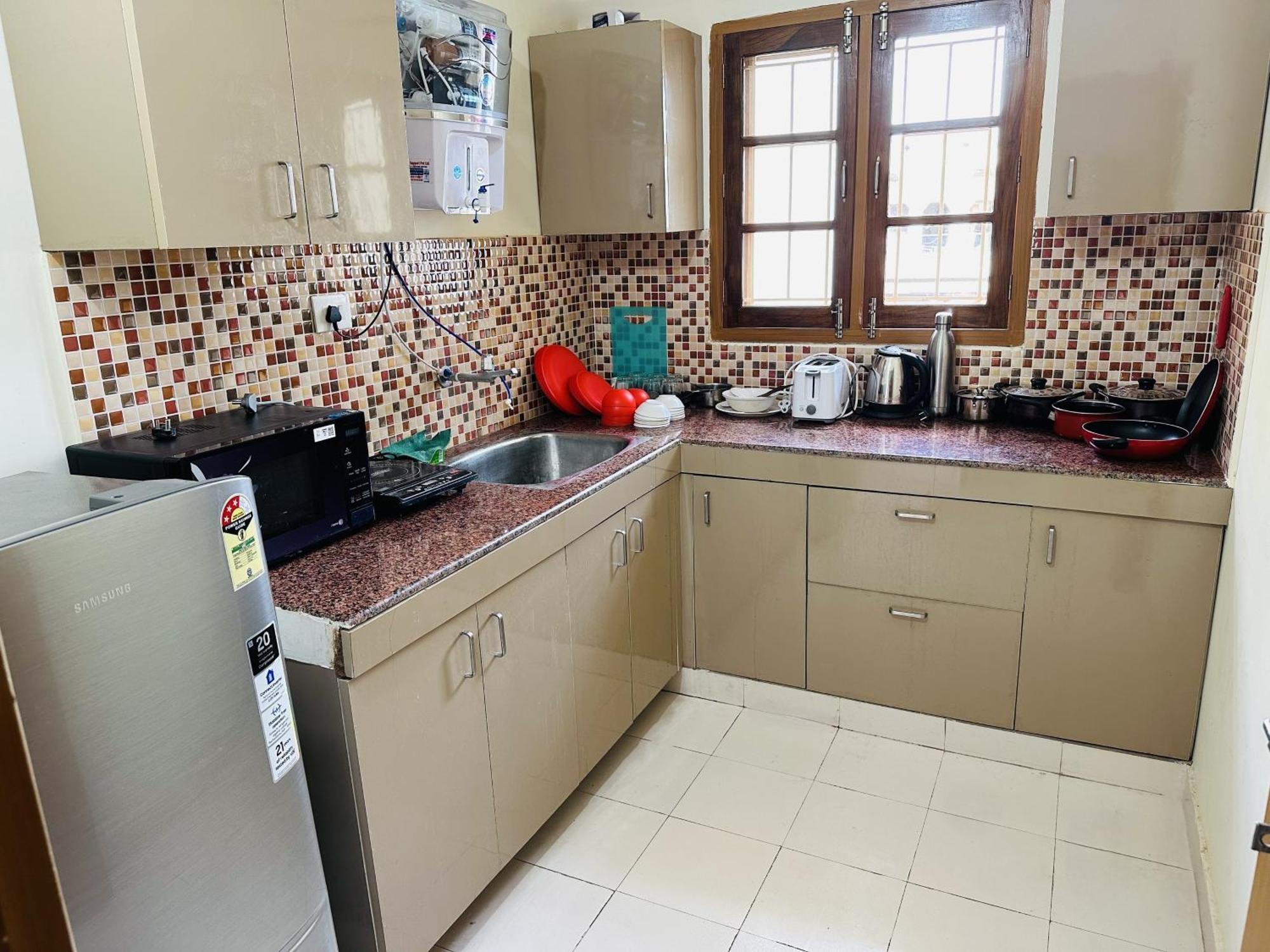 Zoomstay - 3Bhk Apartments Varanasi Bagian luar foto