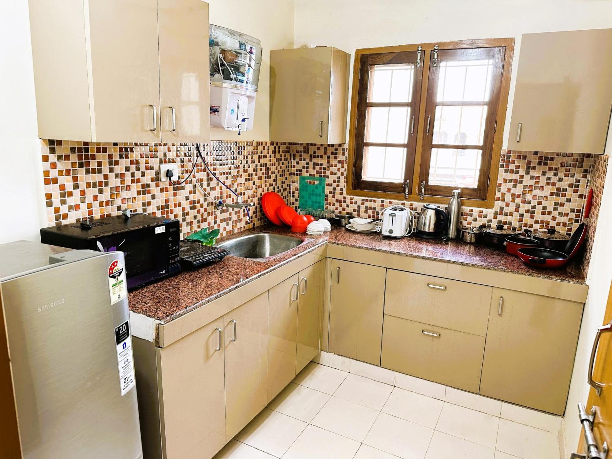 Zoomstay - 3Bhk Apartments Varanasi Bagian luar foto