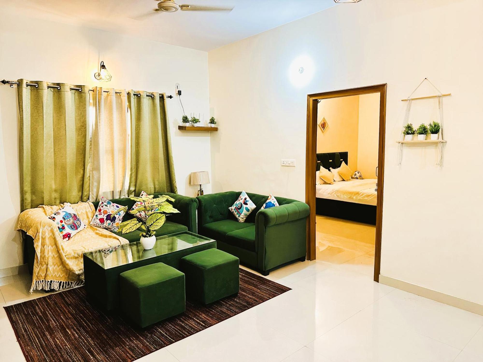Zoomstay - 3Bhk Apartments Varanasi Bagian luar foto