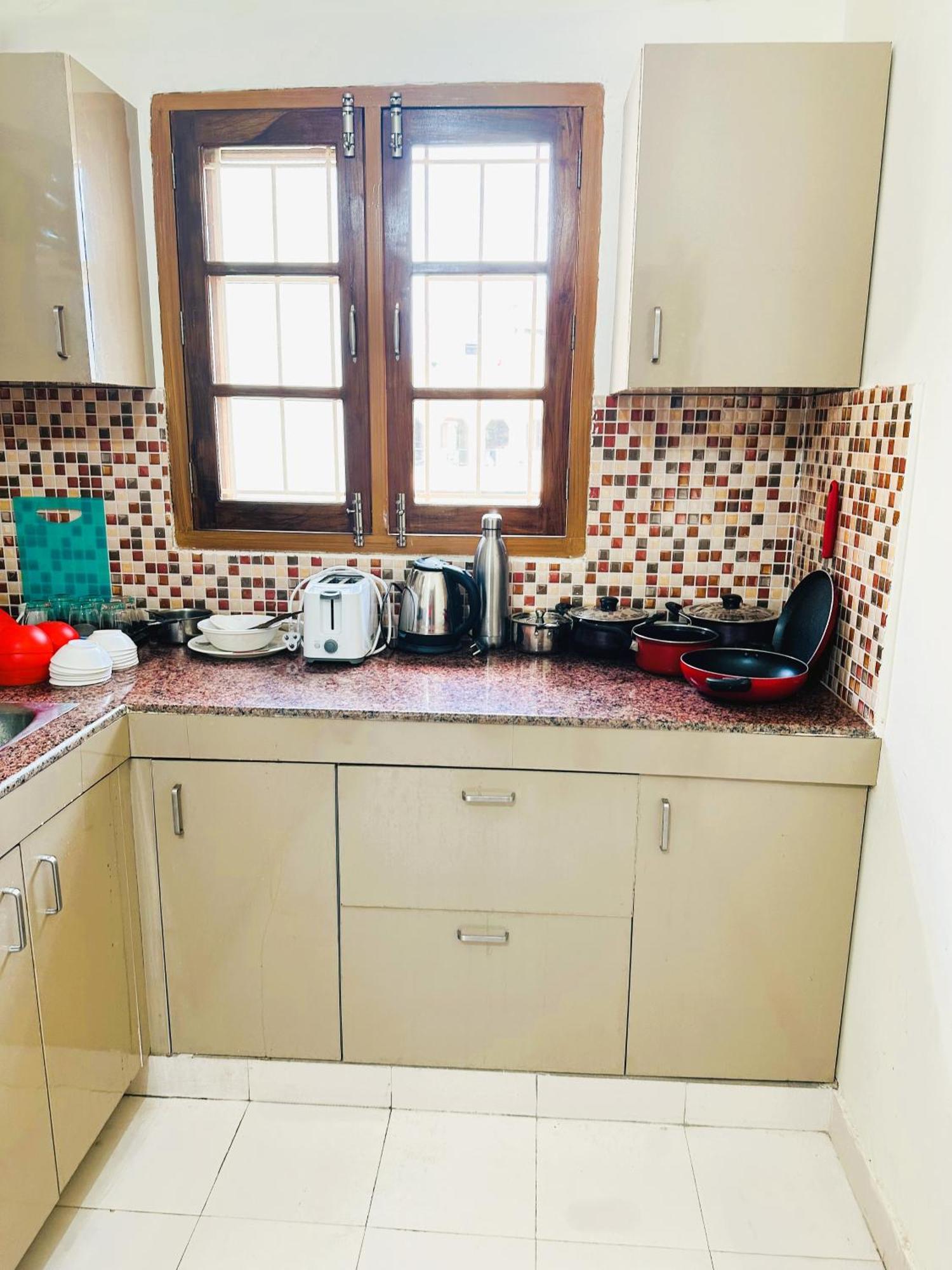 Zoomstay - 3Bhk Apartments Varanasi Bagian luar foto